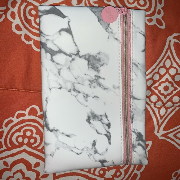 Ipsy makeup bag - Picture 2 of 3